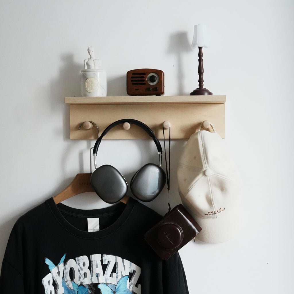 XAOMLP Wooden Wall-Mounted Coat Rack with Hooks