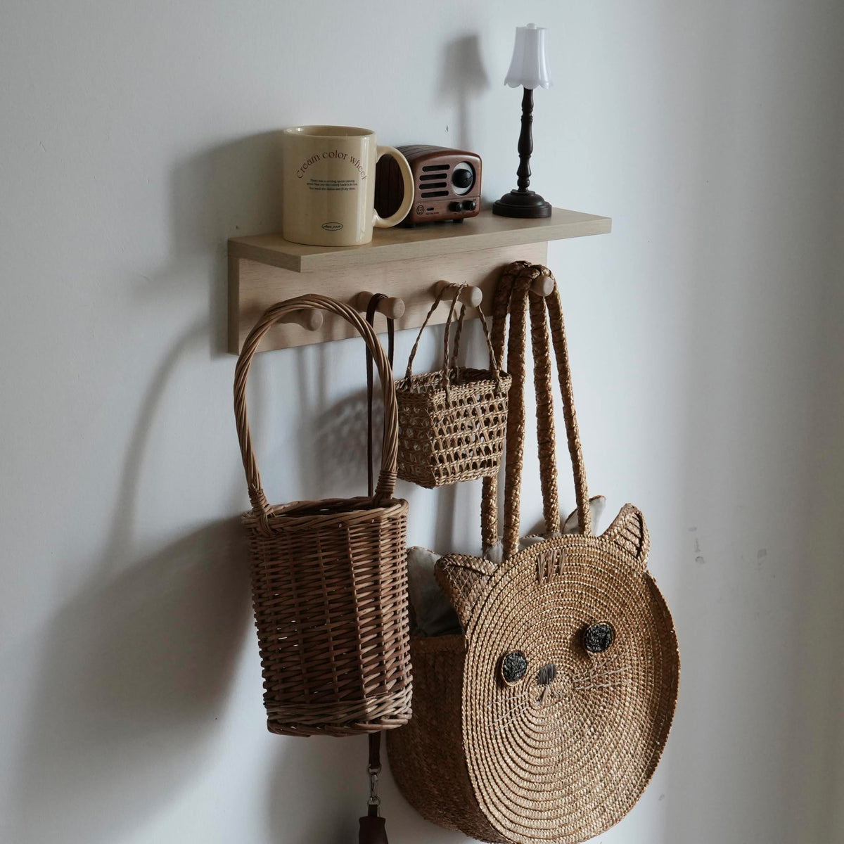 XAOMLP Wooden Wall-Mounted Coat Rack with Hooks