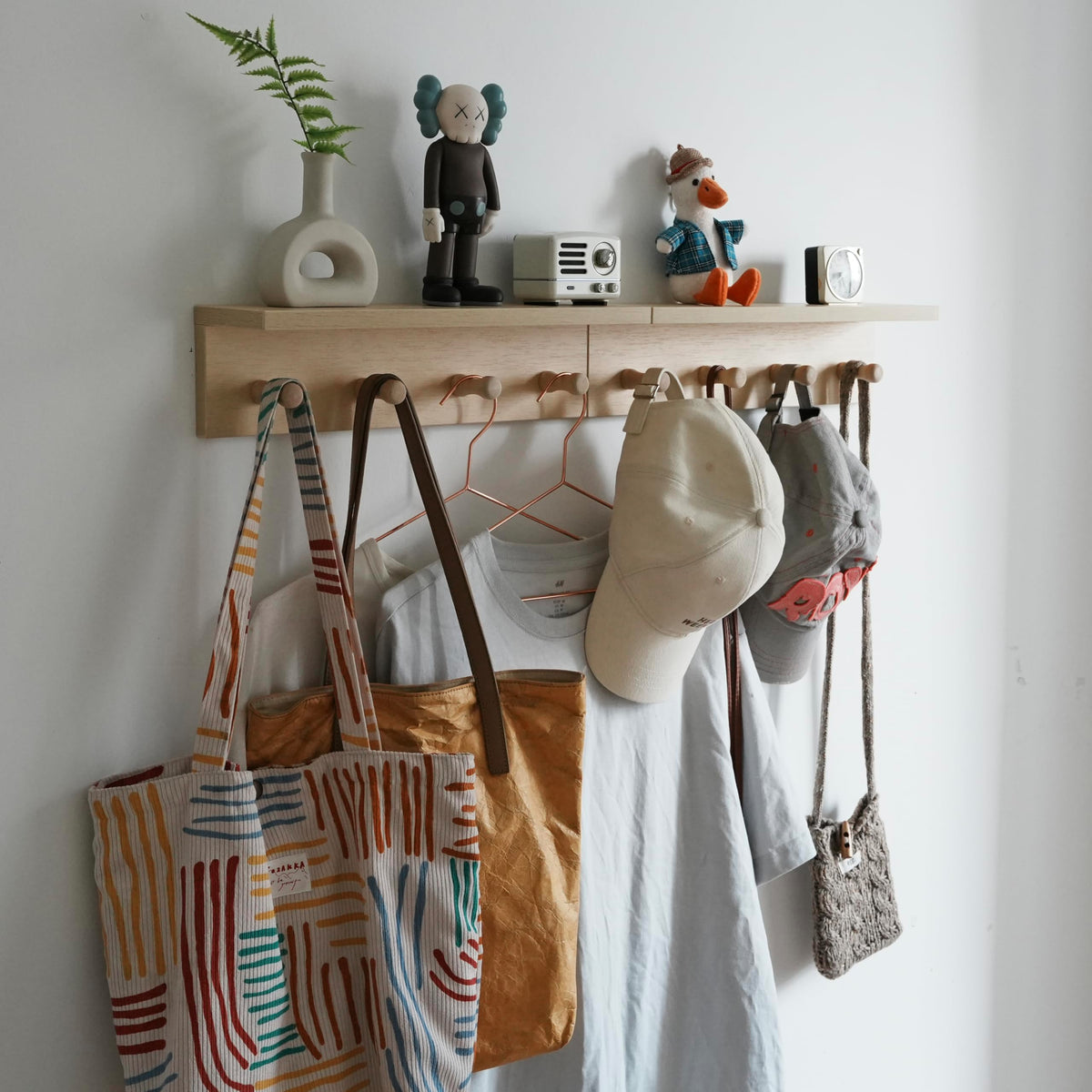 XAOMLP Wooden Wall-Mounted Coat Rack with Hooks