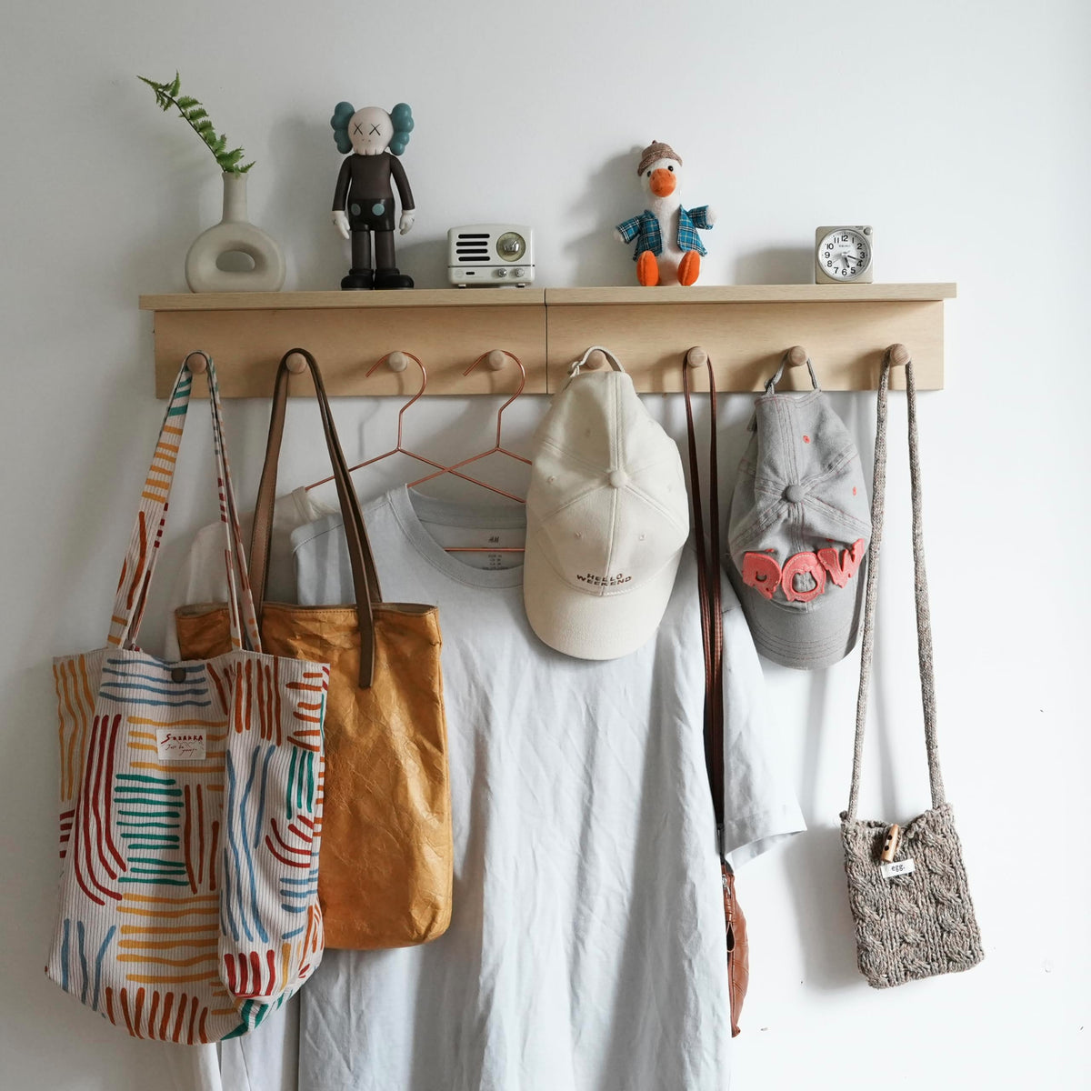 XAOMLP Wooden Wall-Mounted Coat Rack with Hooks